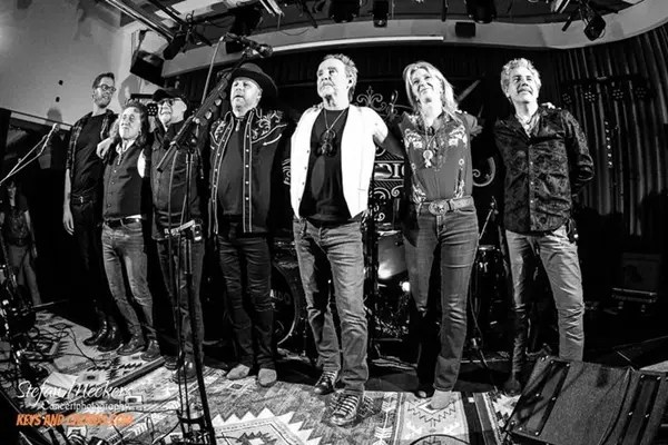 De Mena Showcase Six string Preacher