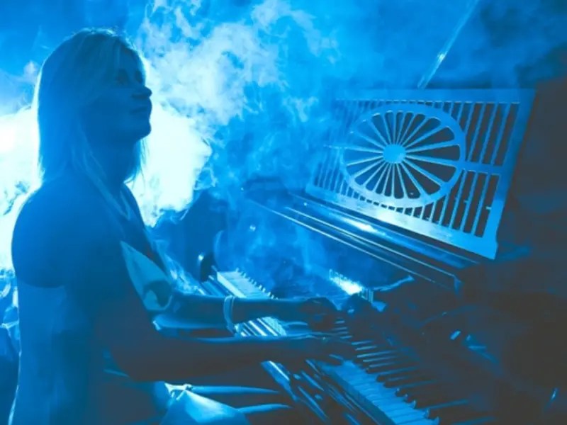 Elisabeth Wolf Piano CD Cover Out of the blue